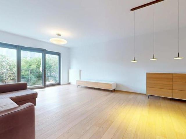 ST JULIEN: 3 br flat, +/ 136m², 2 terr pkg spot, EPC B+!