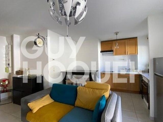 St Julien les Villas T2 en rez de jardin