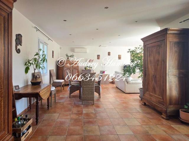 ST JULIEN, Proche GREOUX, VILLA de 135 m² aux belles prestations, édifiée sur 2HA8 de terrain avec vue et spa