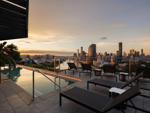 St Julien Residences Stunning City & River Views! Fully Furnished!