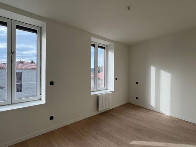 ST JUST MALMONT F3 réhabilité