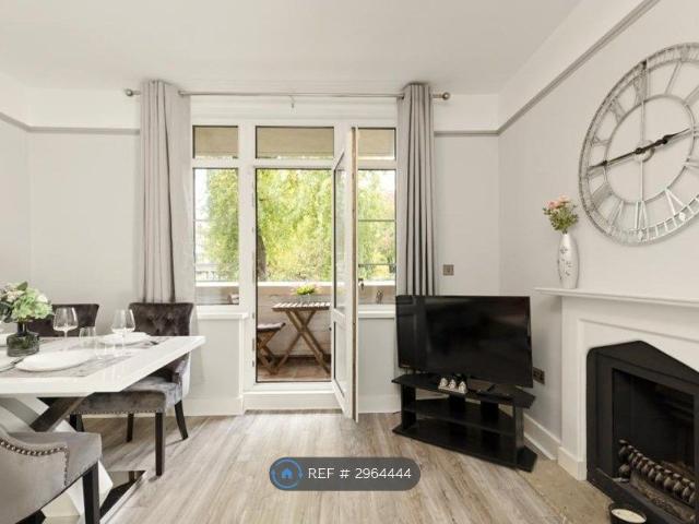St Katherines Way, London E1W, 2 bed flat to rent, £2,699 pcm | PrimeLocation
