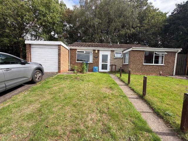 St. Kenelms Close, West Bromwich B70, Bungalow to rent, £1,150 pcm | PrimeLocation