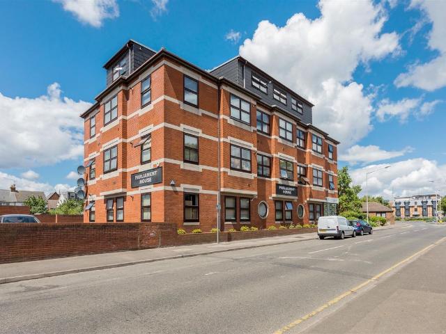 St. Laurence Way, Slough SL1, 2 bed flat to rent, £1,600 pcm | PrimeLocation