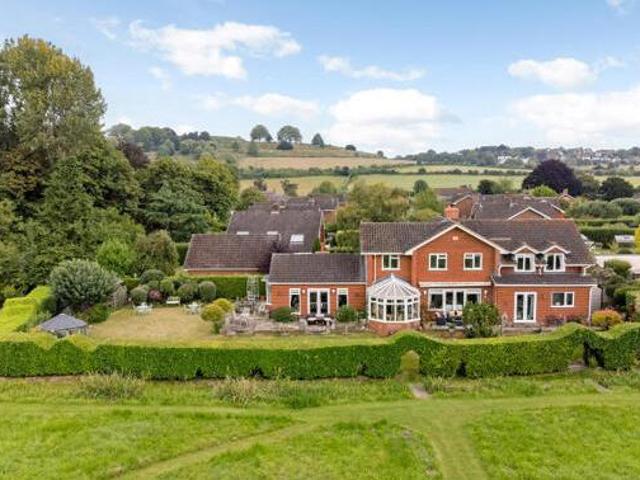 St. Lawrence Close, Salisbury, 4 Bedroom Detached