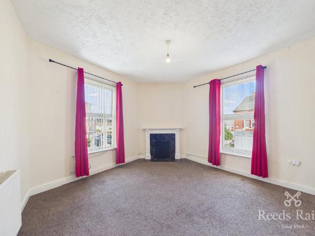 St. Lawrence Road, Sheffield, S9 2 bed apartment to rent £695 pcm £160 pw