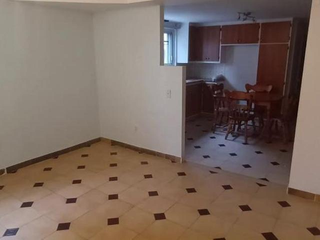 ST LÉONARD 3 1/2 LIBRE CHAMBRE FERMÉE