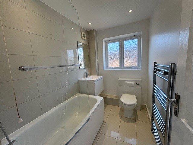 St. Leonards Avenue, Windsor, SL4 2 bed terraced house to rent £2,100 pcm £485 pw