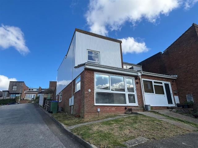 St Leonards Close, Denton, Newhaven BN9, 3 bed property to rent, £1,550 pcm | PrimeLocation