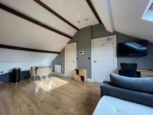 St. Leonards Gate, Lancaster LA1 1 bed private hall to rent £953 pcm £220 pw