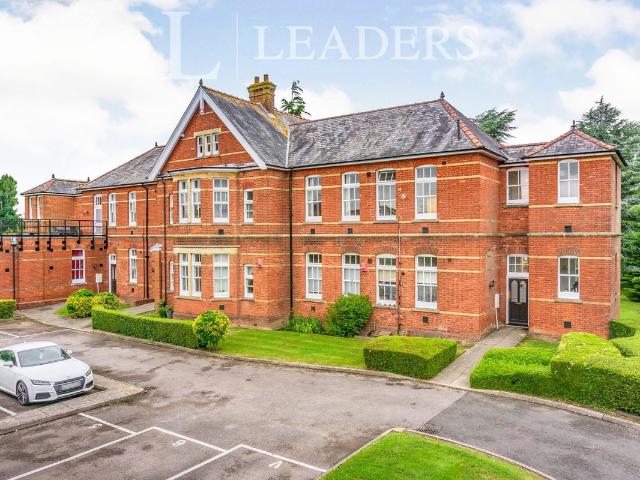 St. Leonards, Oak Tree Way, Horsham RH13, 2 bed flat to rent, £1,475 pcm | PrimeLocation
