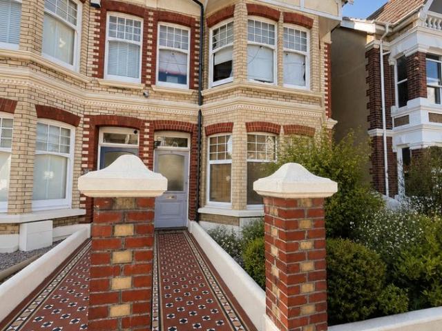 St. Leonards Road, Hove BN3, 2 bed flat to rent, £1,550 pcm | PrimeLocation
