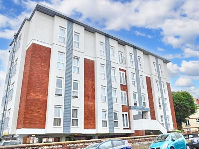 St. Leonards Road, Southdown Heights BN21, 1 bed flat to rent, £975 pcm | PrimeLocation