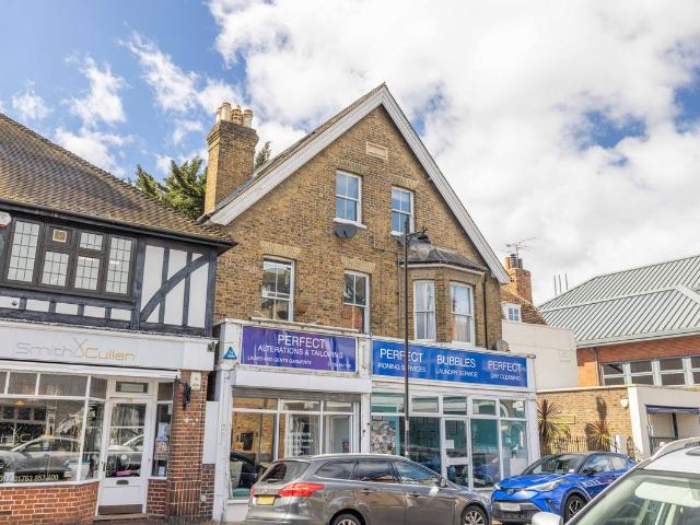 St Leonards Road, Windsor SL4, 1 bed flat to rent, £1,150 pcm | PrimeLocation
