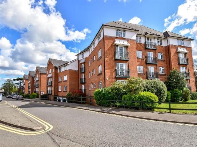 St. Leonards Road, Windsor SL4, 1 bed flat to rent, £1,395 pcm | PrimeLocation