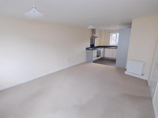 St. Lucia Crescent, Bristol BS7, 2 bed flat to rent, £1,375 pcm | PrimeLocation