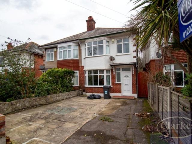 St Lukes Road, Winton, Dorset 4 bed detached house to rent £1,960 pcm £452 pw