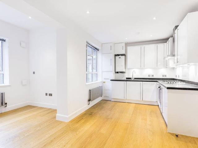 St Martin's Lane, Covent Garden WC2 Studio to rent £2,535 pcm £585 pw