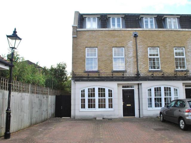 St Martins Lane, Beckenham BR3, 3 bed town house to rent, £2,900 pcm | PrimeLocation