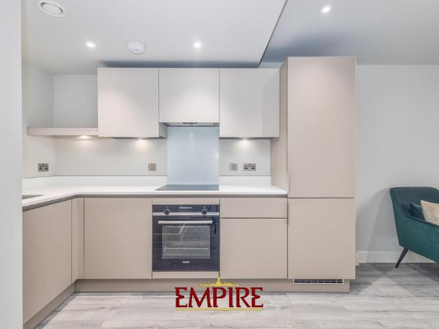 St Martin's Place, Birmingham, B15 1ED 1 bed apartment to rent £1,150 pcm £265 pw