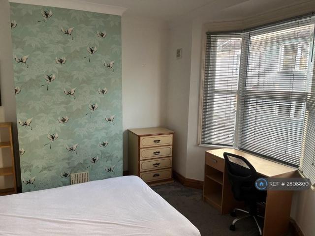 St Martins Place, Brighton, BN2 4 bed terraced house to rent £2,250 pcm £519 pw