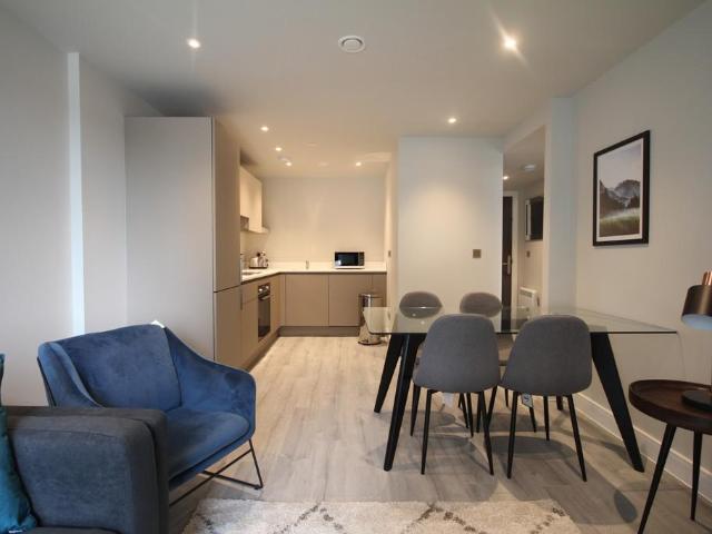 St Martins Place, Broad Street. 1 bed apartment to rent £1,000 pcm £231 pw