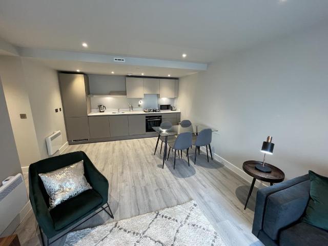 St Martins Place, 169 Broad Street. 2 bed apartment to rent £1,500 pcm £346 pw