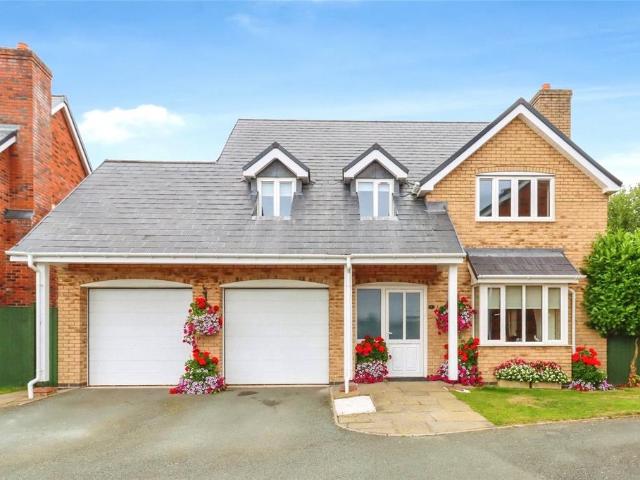 St. Martins Road, Oswestry SY10 4 bed detached house to rent £1,450 pcm £335 pw