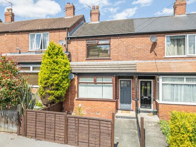 St Martins Road, Leeds LS7 3 bed terraced house to rent £1,200 pcm £277 pw