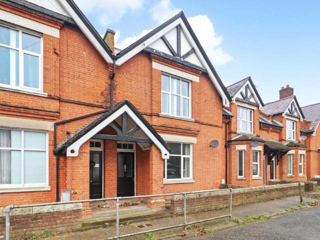 St. Martins Terrace, Canterbury 5 bed terraced house to rent £2,550 pcm £588 pw