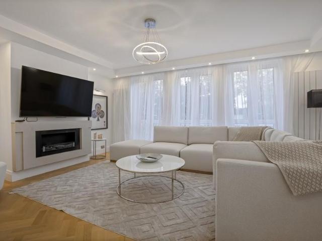 St Mary Abbots Terrace, London, W14 4 bed townhouse to rent £10,833 pcm £2,500 pw