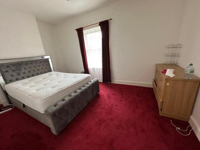 St. Mary Street, New Bradwell MK13 1 bed in a house share to rent £700 pcm £162 pw