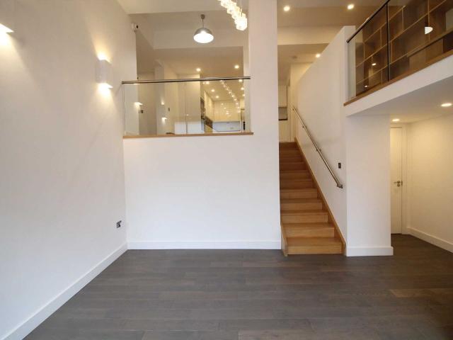 St Mary`S Road, Surbiton KT6, 2 bed flat to rent, £2,650 pcm | PrimeLocation
