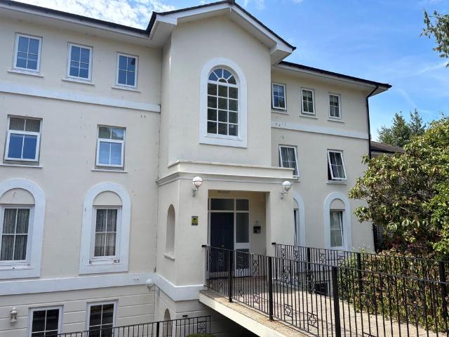 St. Marychurch Road, Torquay TQ1 1 bed flat to rent £695 pcm £160 pw
