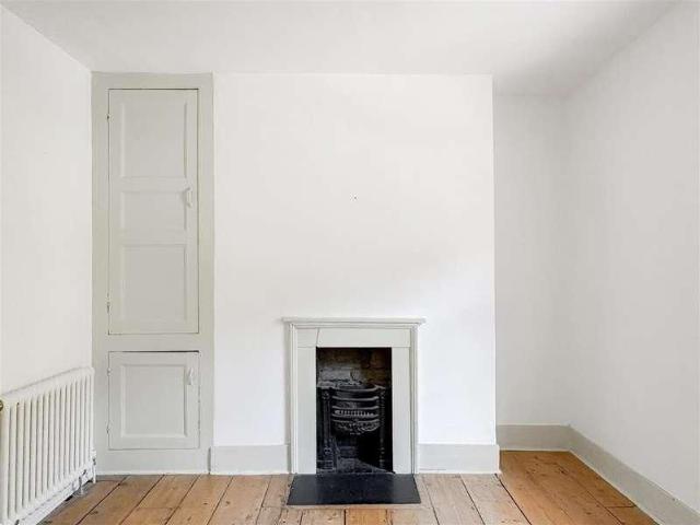 St. Marys Terrace, Hastings, TN34