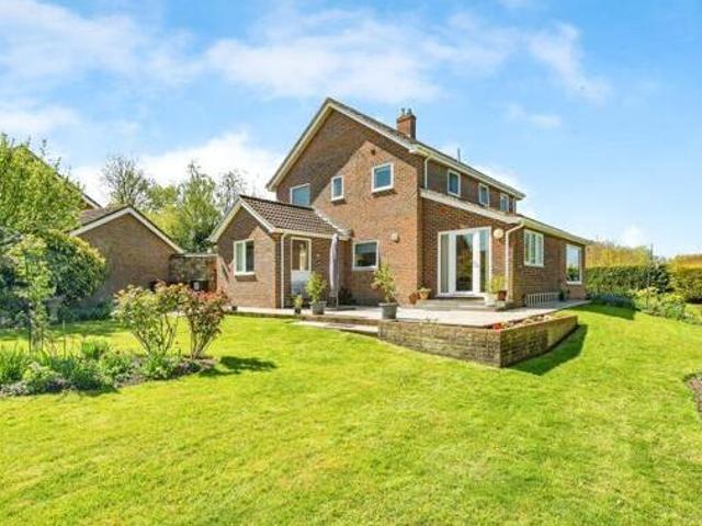 St. Marys Close, 4 Bedroom Detached