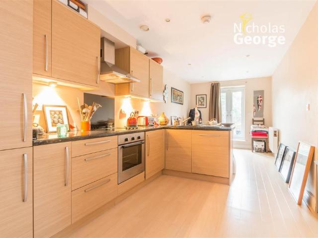 St Marys House, Wake Green Rd. 1 bed flat to rent £950 pcm £219 pw