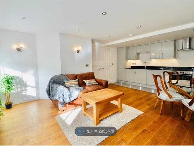 St Marys House, Nottingham NG1, 2 bed flat to rent, £1,400 pcm | PrimeLocation