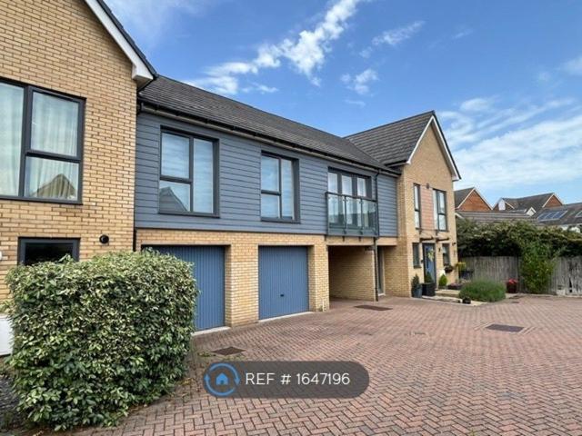 St Marys Island, Chatham ME4, 2 bed flat to rent, £1,495 pcm | PrimeLocation