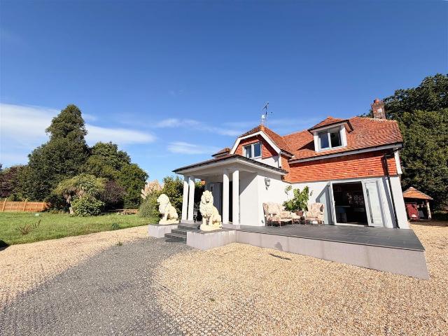 St. Marys Lane, Bexhill On Sea TN39, 4 bed property to rent, £2,800 pcm | PrimeLocation