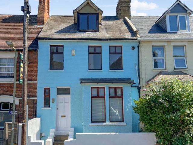 St Marys Road, Oxford, OX4 4 bed flat to rent £3,606 pcm £832 pw