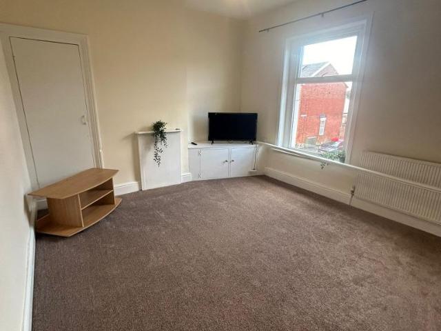 St Marys Road, Bamber Bridge. 1 bed apartment to rent £695 pcm £160 pw