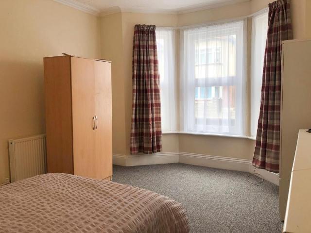 St. Marys Road, Bournemouth, Dorset, BH1 1 bed in a house share to rent £500 pcm £115 pw