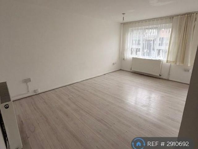 St Mary's Road, London, N9 2 bed flat to rent £1,850 pcm £427 pw
