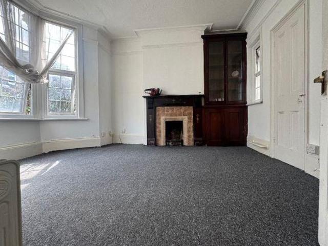 St. Marys Road, Strood ME2 7 bed house to rent £1,800 pcm £415 pw