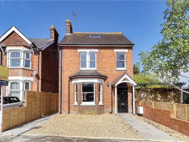 St. Marys Road, Tonbridge, Kent TN9, 4 bed detached house to rent, £2,700 pcm | PrimeLocation