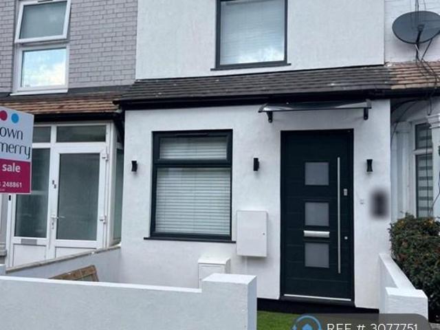 St Marys Road, Watford, WD18 2 bed terraced house to rent £2,200 pcm £508 pw