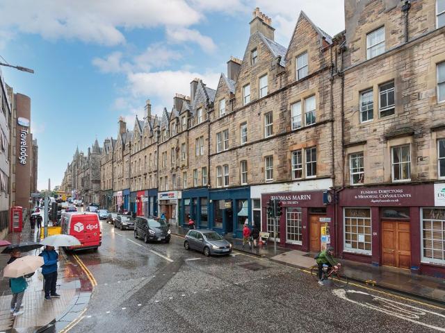 St Marys Street, Old Town, Edinburgh EH1, 2 bed flat to rent, £1,425 pcm | PrimeLocation