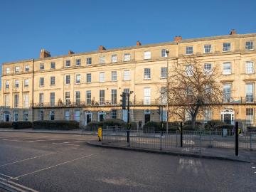 Cheltenham, Gloucestershire county, Southdowns
