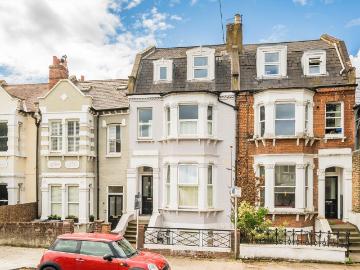 St. Margarets Road, St Margarets TW1, 2 bed flat to rent, £2,995 pcm | PrimeLocation